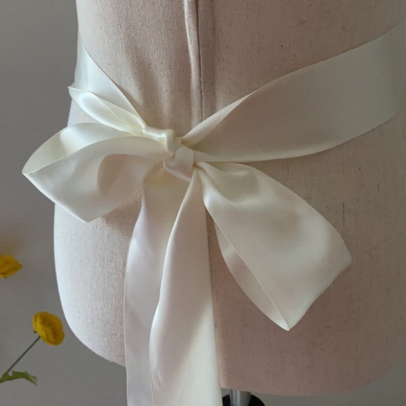 David’s Bridal Pearl and Rhinestone Ivory Sash main image 13